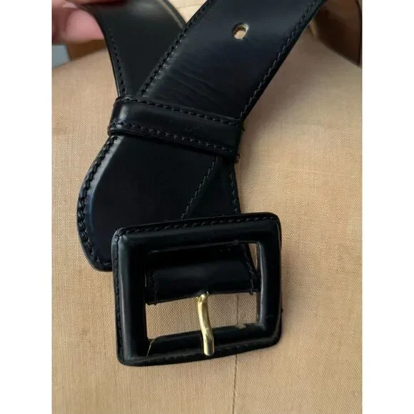 Banana Republic 100% Leather Black High Polish 1.5" Wide Classic Belt Size 30